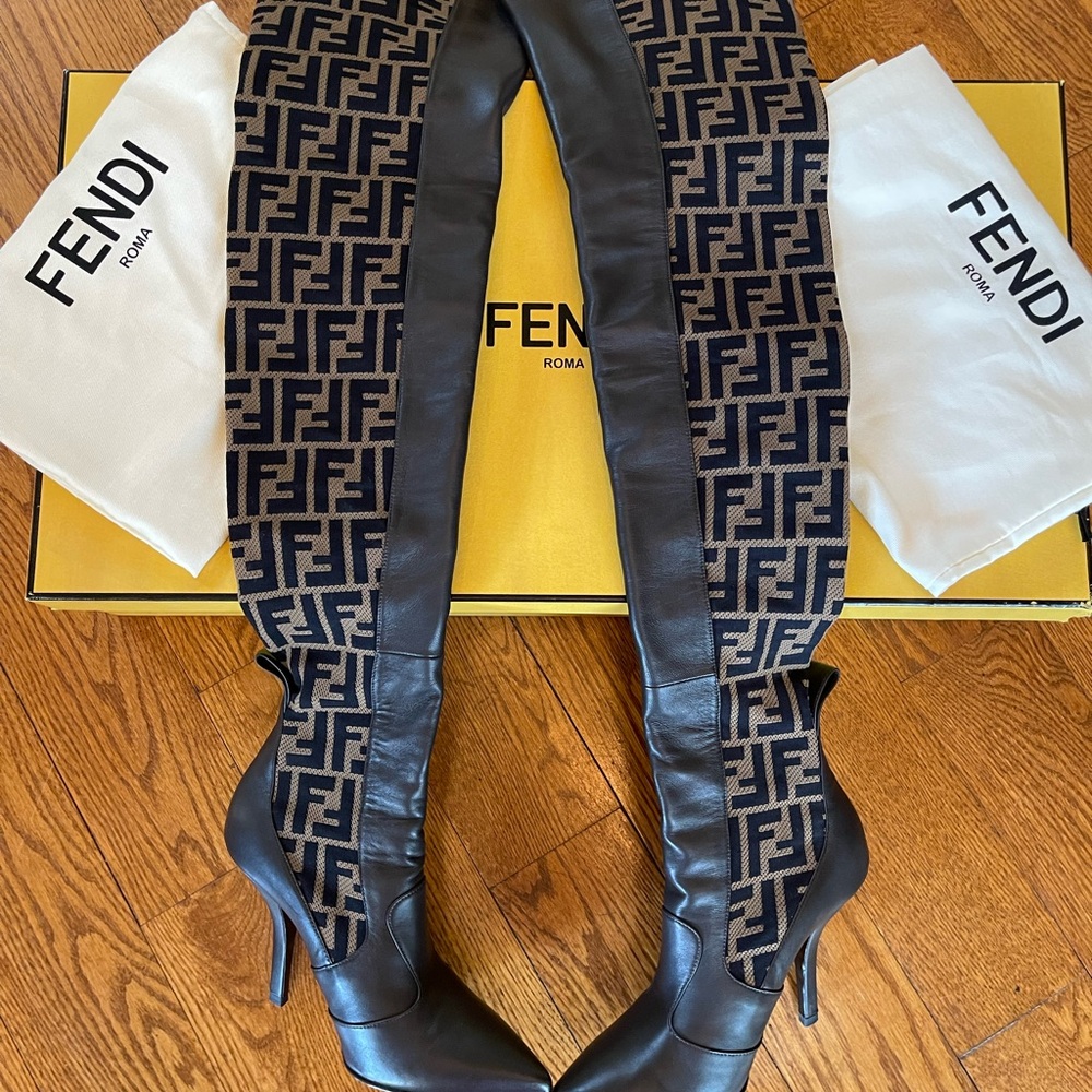 Fendi Brown FF logo stretch knit Thigh High Boots size 38 1/2